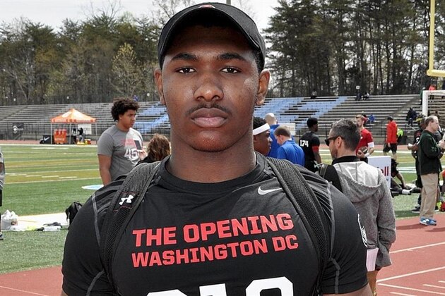 4-star DE Terrell Hall