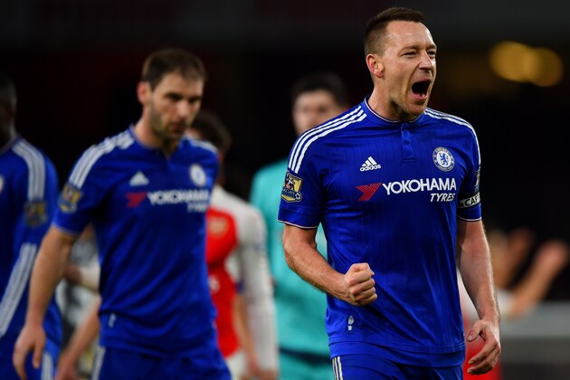 LONDON, ENGLAND - JANUARY 24:  John Terry of Chelsea celebrates with his team-mates after the Barclays Premier League match between Arsenal and Chelsea at Emirates Stadium on January 24, 2016 in London, England.  (Photo by Shaun Botterill/Getty Images)