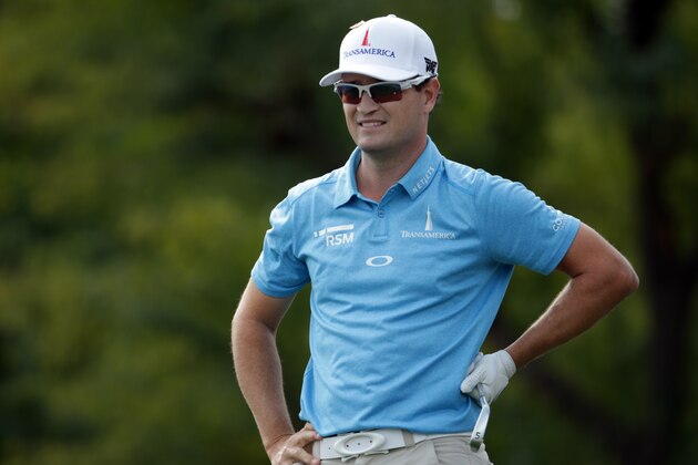 LA QUINTA, CA - JANUARY 23:  Zach Johnson watches his tee shot on the sixth hole during the third round of the CareerBuilder Challenge In Partnership With The Clinton Foundation at the TPC Stadium course at PGA West on January 23, 2016 in La Quinta, California.  (Photo by Jeff Gross/Getty Images)