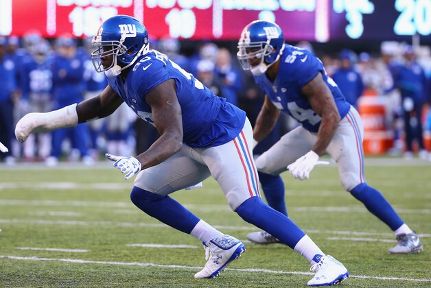 EAST RUTHERFORD, NJ - JANUARY 03:  Jason Pierre-Paul #90 of the New York Giants in action against the Philadelphia Eagles during their game at MetLife Stadium on January 3, 2016 in East Rutherford, New Jersey.  (Photo by Al Bello/Getty Images)