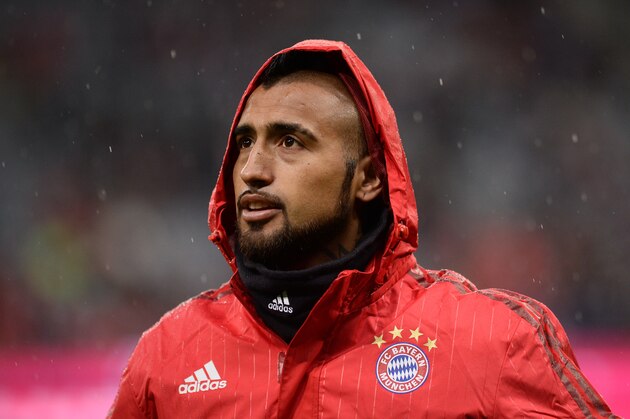 Bayern Munich's Arturo Vidal warms up before the German first division Bundesliga football match of FC Bayern Munich vs TSG 1899 Hoffenheim in Munich, southern Germany, on January 31, 2016.  / AFP / LUKAS BARTH / RESTRICTIONS: DURING MATCH TIME: DFL RULES TO LIMIT THE ONLINE USAGE TO 15 PICTURES PER MATCH AND FORBID IMAGE SEQUENCES TO SIMULATE VIDEO. == RESTRICTED TO EDITORIAL USE == FOR FURTHER QUERIES PLEASE CONTACT DFL DIRECTLY AT + 49 69 650050
        (Photo credit should read LUKAS BARTH/AFP/Getty Images)