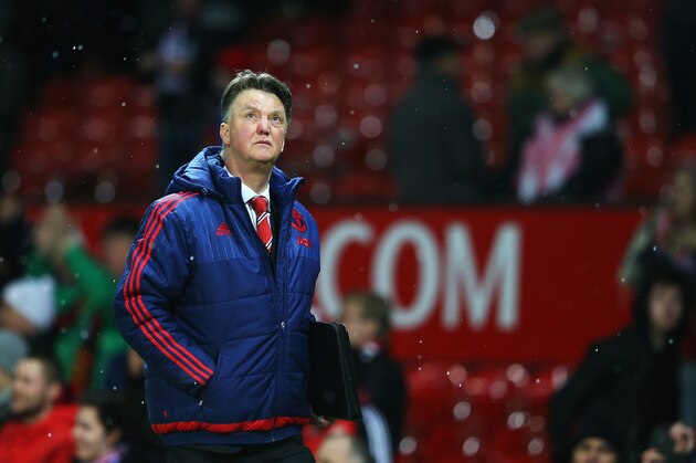 MANCHESTER, ENGLAND - FEBRUARY 02:  Louis van Gaal Manager of Manchester United leaves the pitch after the Barclays Premier League match between Manchester United and Stoke City at Old Trafford on February 2, 2016 in Manchester, England.  (Photo by Alex Livesey/Getty Images)