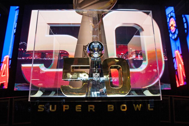 SAN FRANCISCO, CA - FEBRUARY 03: Detailed view of the Vince Lombardi Trophy during the NFL Experience exhibition before Super Bowl 50 at the Moscone Center on February 3, 2016 in San Francisco, California.  (Photo by Jason O. Watson/Getty Images)