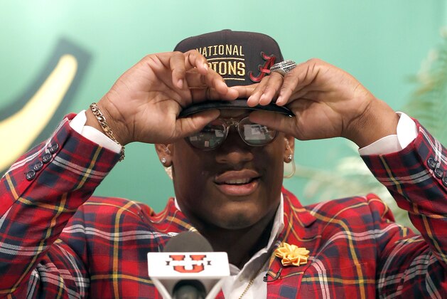 Feb 3, 2016; Montgomery, AL, USA; Carver high school linebacker Lyndell Wilson aka Mack Wilson as he chooses to play for the Alabama Crimson Tide at Carver High School. Mandatory Credit: Butch Dill-USA TODAY Sports