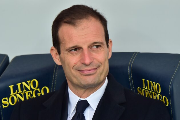Juventus' coach from Italy Massimiliano Allegri looks on before the Serie A football match between Chievo Verona and Juventus at Bentegodi Stadium in Verona on January 31, 2016. / AFP / GIUSEPPE CACACE        (Photo credit should read GIUSEPPE CACACE/AFP/Getty Images)