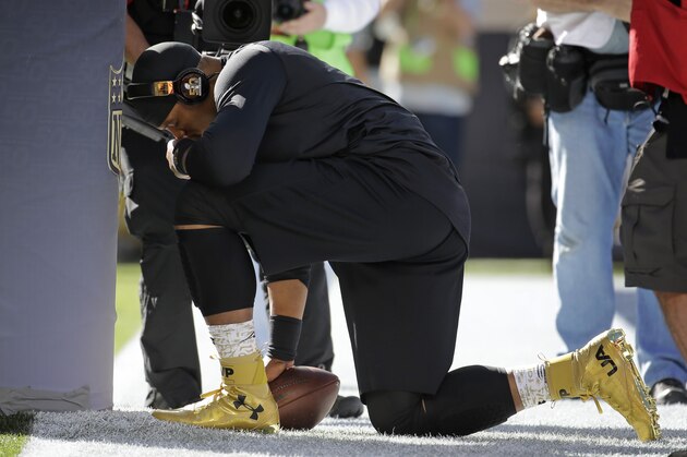 Carolina Panthers’ Cam Newton arrives for warm ups before the NFL Super Bowl 50 football game against the Denver Broncos, Sunday, Feb. 7, 2016, in Santa Clara, Calif. (AP Photo/Julio Cortez)