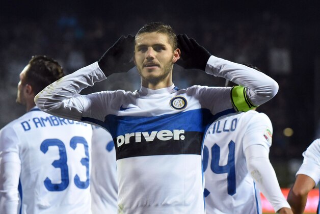 Inter's Mauro Icardi celebrates after scoring during an Italian Serie A soccer match between Empoli and Inter Milan, in Empoli, Italy, Wednesday, Jan. 6, 2016. (Claudio Giovannini/ANSA via AP Photo) ITALY OUT