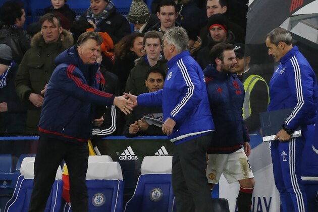 Manchester United's Dutch manager Louis van Gaal (L) shakes hands with Chelsea's Dutch interim manager Guus Hiddink after the English Premier League football match between Chelsea and Manchester United at Stamford Bridge in London on February 7, 2016. / AFP / Ian Kington / RESTRICTED TO EDITORIAL USE. No use with unauthorized audio, video, data, fixture lists, club/league logos or 'live' services. Online in-match use limited to 75 images, no video emulation. No use in betting, games or single club/league/player publications.  /         (Photo credit should read IAN KINGTON/AFP/Getty Images)