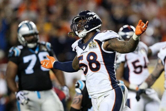 SANTA CLARA, CA - FEBRUARY 07:  Von Miller #58 of the Denver Broncos reacts after a play against the Carolina Panthers in the fourth quarter during Super Bowl 50 at Levi's Stadium on February 7, 2016 in Santa Clara, California.  (Photo by Patrick Smith/Getty Images)