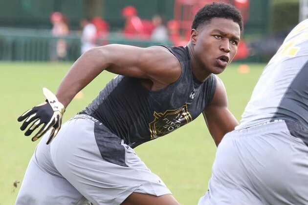 California 5-star cornerback Darnay Holmes announced a top seven over the weekend. Holmes is the nation's top-ranked cornerback and the No. 6 overall player.