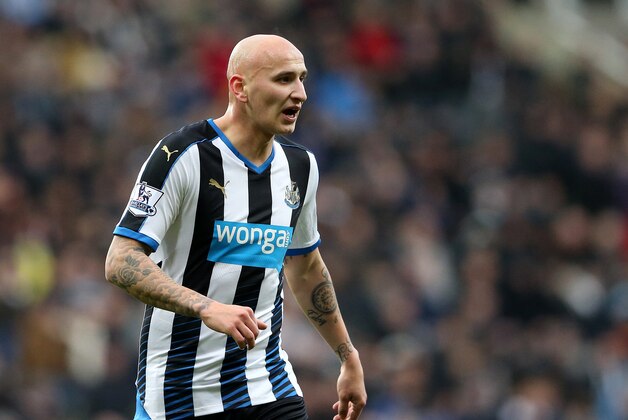 Newcastle United's Jonjo Shelvey during the English Premier League soccer match between Newcastle United and West Ham United at St James' Park, Newcastle, England, Saturday, Jan. 16, 2016. (AP Photo/Scott Heppell)