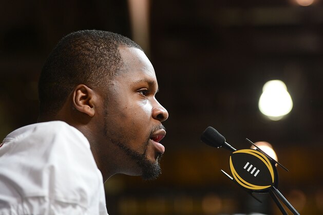 PHOENIX, AZ - JANUARY 09:  Linebacker Reggie Ragland #19 of the Alabama Crimson Tide talks with the media during Media Day for the College Football Playoff National Championship at Phoenix Convention Center on January 9, 2016 in Phoenix, Arizona.  (Photo by Jennifer Stewart/Getty Images)