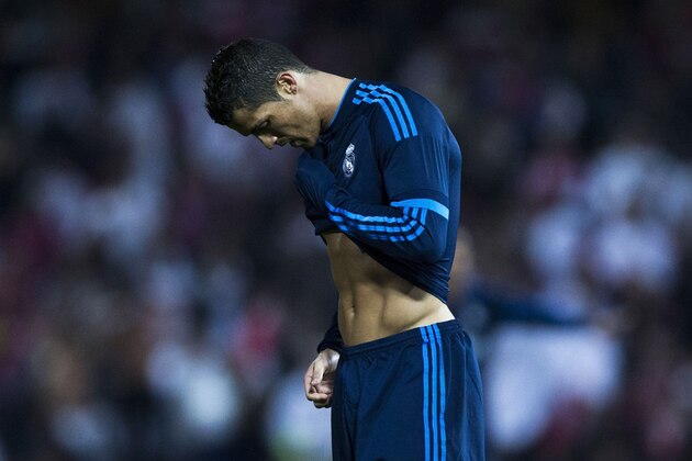 GRANADA, SPAIN - FEBRUARY 07:  Cristiano Ronaldo of Real Madrid CF reacts during the La Liga match between Granada CF and Real Madrid CF at Estadio Nuevo Los Carmenes on February 7, 2016 in Granada, Spain.  (Photo by Gonzalo Arroyo Moreno/Getty Images)