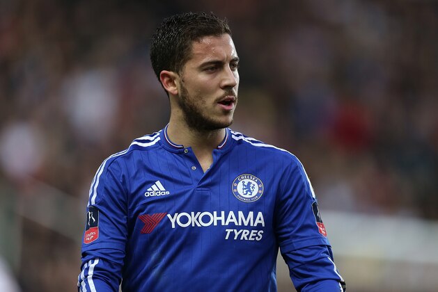 MILTON KEYNES, ENGLAND - JANUARY 31:  Eden Hazard of Chelsea in action during The Emirates FA Cup Fourth Round match between Milton Keynes Dons and Chelsea at Stadium mk on January 31, 2016 in Milton Keynes, England.  (Photo by Pete Norton/Getty Images)