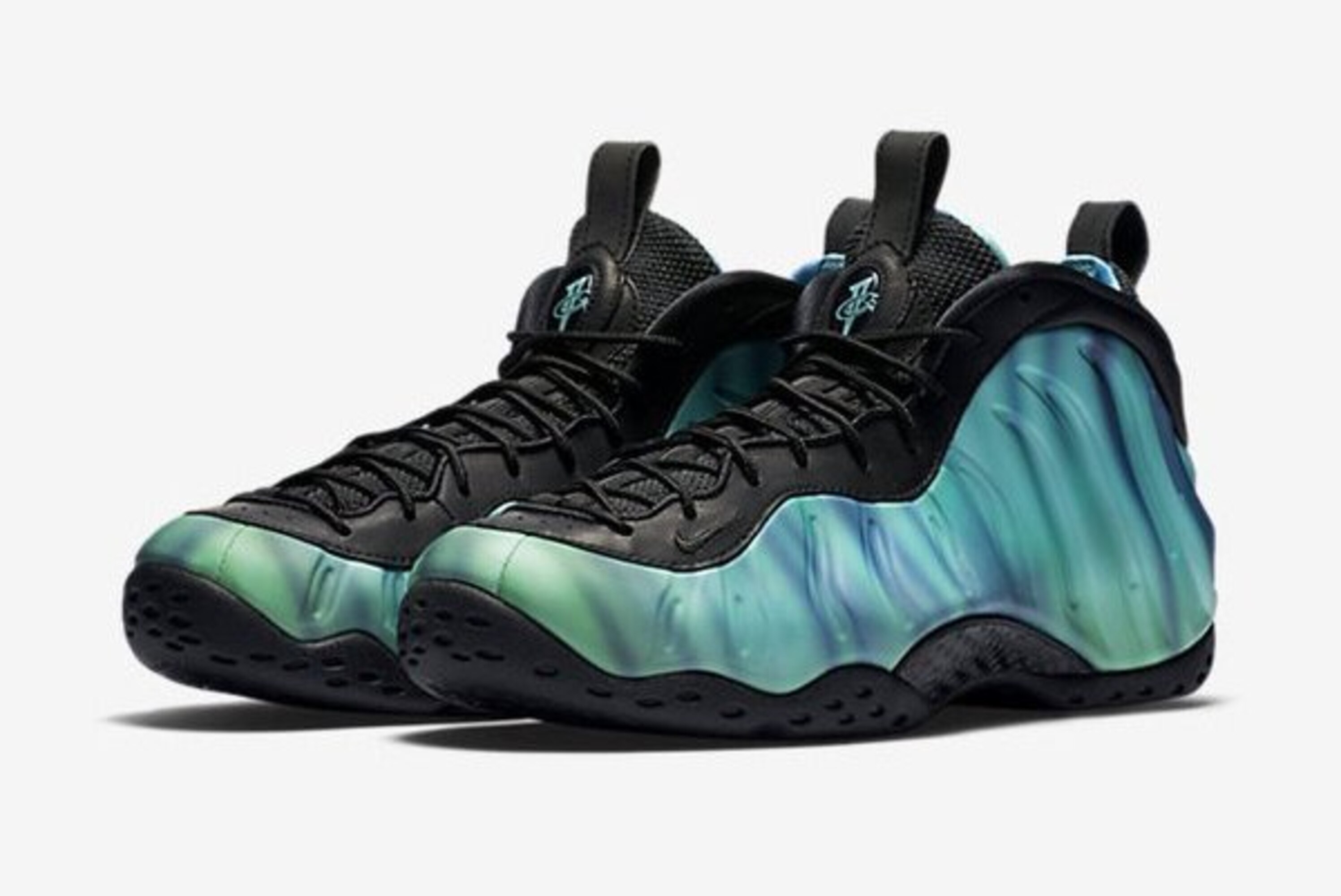 靴 Nike Air Foamposite Northern Lights 26cm Nike Air Foamposite One 'Northern Lights' Release Date, Pics