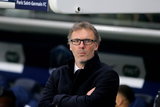 PARIS, FRANCE - FEBRUARY 10:  Head coach Laurent Blanc of Paris Saint-Germain during the French   Cup between Paris Saint-Germain and Lyon at Parc Des Princes on february 10, 2016 in Paris, France.  (Photo by Xavier Laine/Getty Images)