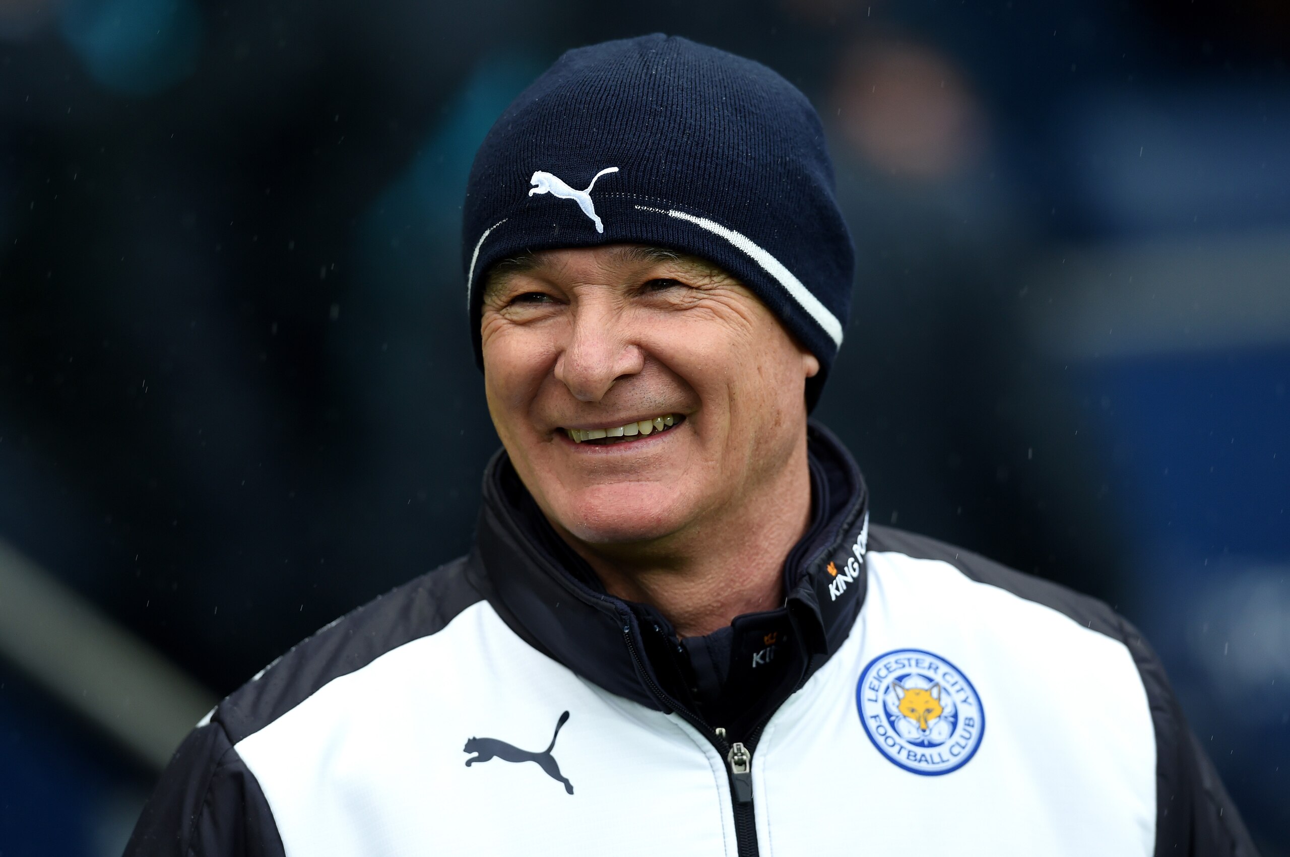 MANCHESTER, ENGLAND - FEBRUARY 06:  Claudio Ranieri Manager of Leicester City looks on prior to the Barclays Premier League match between Manchester City and Leicester City at the Etihad Stadium on February 6, 2016 in Manchester, England.  (Photo by Michael Regan/Getty Images)