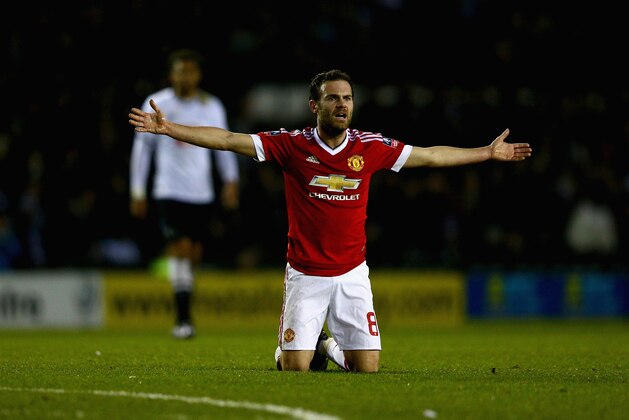 DERBY, ENGLAND - JANUARY 29:  Juan Mata of Manchester United gesticulates to the referee during the Emirates FA Cup fourth round match between Derby County and Manchester United at Pride Park Stadium on January 29, 2016 in Derby, England.  (Photo by Clive Mason/Getty Images)