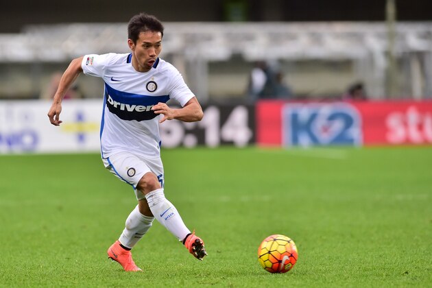 Inter Milan's defender from Japan Yuto Nagatomo controls the ball during the Italian Serie A football match Verona vs Inter Milan at the Bentegodi Stadium in Verona on Febrauary 7, 2016.  / AFP / GIUSEPPE CACACE        (Photo credit should read GIUSEPPE CACACE/AFP/Getty Images)