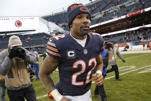 Jan 3, 2016; Chicago, IL, USA; Chicago Bears running back Matt Forte (22) runs off the field after the NFL game against the Detroit Lions at Soldier Field. The Lions won 24-20. Mandatory Credit: Kamil Krzaczynski-USA TODAY Sports