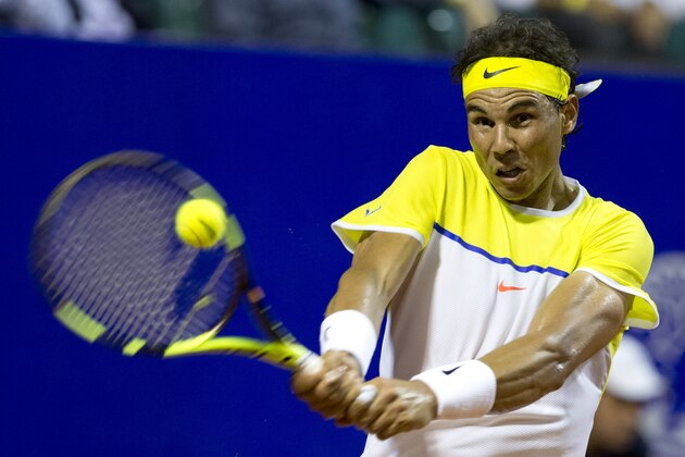Rafael Nadal of Spain returns the ball to Juan Monaco of Argentina during the ATP Argentina Open in Buenos Aires, Argentina, Thursday, Feb. 11, 2016. (AP Photo/Natacha Pisarenko)