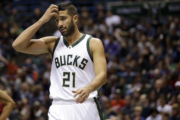Milwaukee Bucks' Greivis Vasquez during an NBA basketball game against the Brooklyn Nets Saturday, Nov. 7, 2015, in Milwaukee. (AP Photo/Aaron Gash)