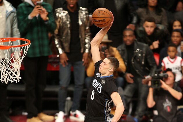 TORONTO, ON - FEBRUARY 13: (2 of 5) Zach LaVine #8 of the Minnesota Timberwolves dunks the ball during the Verizon Slam Dunk Contest as part of NBA All-Star 2016 on February 13, 2016 at Air Canada Centre in Toronto, Ontario Canada. NOTE TO USER: User expressly acknowledges and agrees that, by downloading and/or using this photograph, user is consenting to the terms and conditions of the Getty Images License Agreement.  Mandatory Copyright Notice: Copyright 2016 NBAE (Photo by Joe Murphy/NBAE via Getty Images)