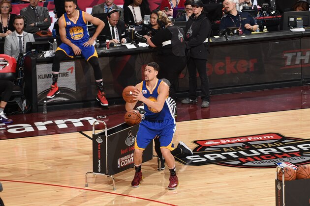 TORONTO, CANADA - FEBRUARY 13: Klay Thompson #11 of the Golden State Warriors shoots the ball during the Foot Locker Three-Point Contest as part of 2016 NBA All-Star Weekend on February 13, 2016 at the Air Canada Centre in Toronto, Ontario, Canada.  NOTE TO USER: User expressly acknowledges and agrees that, by downloading and or using this Photograph, user is consenting to the terms and conditions of the Getty Images License Agreement.  Mandatory Copyright Notice: Copyright 2016 NBAE  (Photo by Ron Turenne/NBAE via Getty Images)