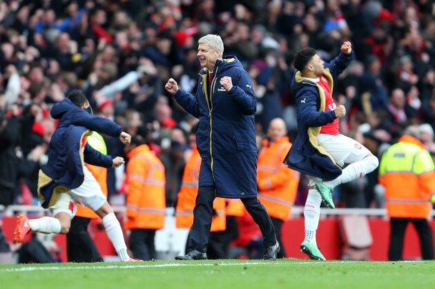 LONDON, ENGLAND - FEBRUARY 14 :  Arsene Wenger manager of Arsenal celebrates after Danny Welbeck of Arsenal scores to make it 2-1 during the Barclays Premier League match between Arsenal and Leicester City at the Emirates Stadium on February 14, 2016 in London, England.  (Photo by Catherine Ivill - AMA/Getty Images)