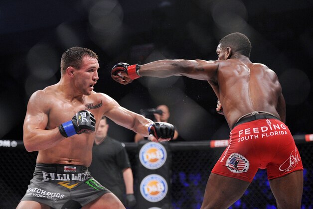 May 17, 2014; Southaven, MS, USA; Will Brooks fights against Michael Chandler during a Bellator interim lightweight world championship bout during BFC 120 at Landers Center. Will Brooks defeats Michael Chandler by submission. Mandatory Credit: Justin Ford-USA TODAY Sports May 17, 2014; Southaven, MS, USA; Will Brooks fights against Michael Chandler during a Bellator interim lightweight world championship bout during BFC 120 at Landers Center. Will Brooks defeats Michael Chandler by submission. Mandatory Credit: Justin Ford-USA TODAY Sports