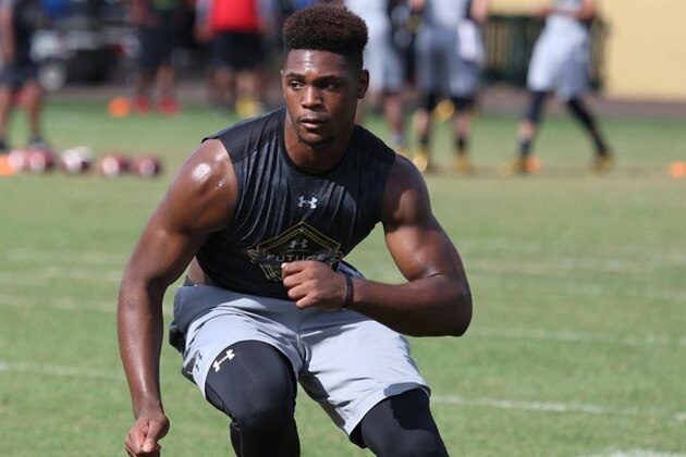 Baylor suffered a recruiting blow when 5-star linebacker Baron Browning decommitted on Sunday. With 34 reported offers, Browning said he's planning on taking his time with the recruiting process.