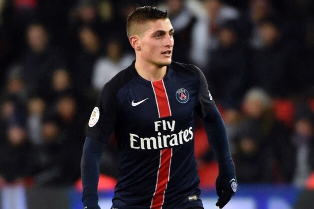 Paris Saint-Germain's Italian midfielder Marco Verratti controls controls the ball during the French L1 football match between Paris Saint-Germain (PSG) and Lille (LOSC) at the Parc des Princes stadium in Paris on February 13, 2016. AFP PHOTO / MIGUEL MEDINA / AFP / MIGUEL MEDINA        (Photo credit should read MIGUEL MEDINA/AFP/Getty Images)