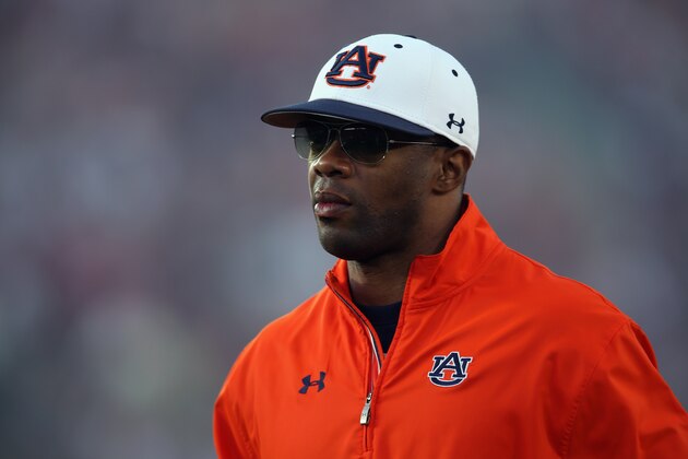 PASADENA, CA - JANUARY 06:  Assistant coach Dameyune Craig of the Auburn Tigers on the field before the Tigers take on the Florida State Seminoles in the 2014 Vizio BCS National Championship Game at the Rose Bowl on January 6, 2014 in Pasadena, California.  (Photo by Jeff Gross/Getty Images)