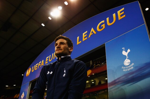 LONDON, ENGLAND - FEBRUARY 19: Hugo Lloris of Spurs walsk onto the pitch prior to the UEFA Europa League Round of 32 first leg match between Tottenham Hotspur FC and ACF Fiorentina at White Hart Lane on February 19, 2015 in London, United Kingdom. (Photo by Clive Rose/Getty Images) LONDON, ENGLAND - FEBRUARY 19: Hugo Lloris of Spurs walsk onto the pitch prior to the UEFA Europa League Round of 32 first leg match between Tottenham Hotspur FC and ACF Fiorentina at White Hart Lane on February 19, 2015 in London, United Kingdom. (Photo by Clive Rose/Getty Images)