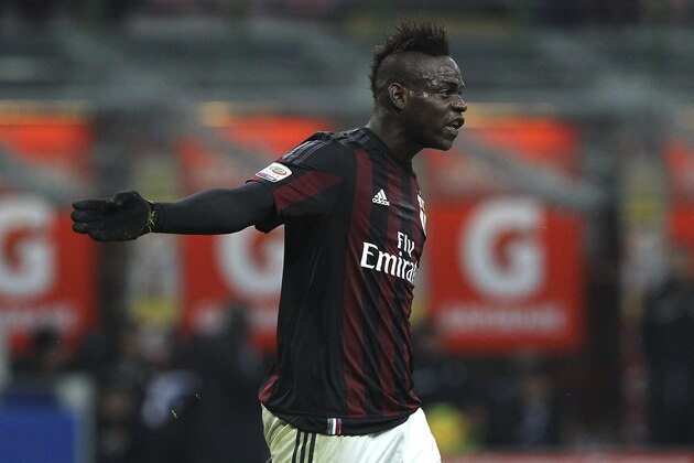 MILAN, ITALY - FEBRUARY 07:  Mario Balotelli of AC Milan reacts during the Serie A match between AC Milan and Udinese Calcio at Stadio Giuseppe Meazza on February 7, 2016 in Milan, Italy.  (Photo by Marco Luzzani/Getty Images)