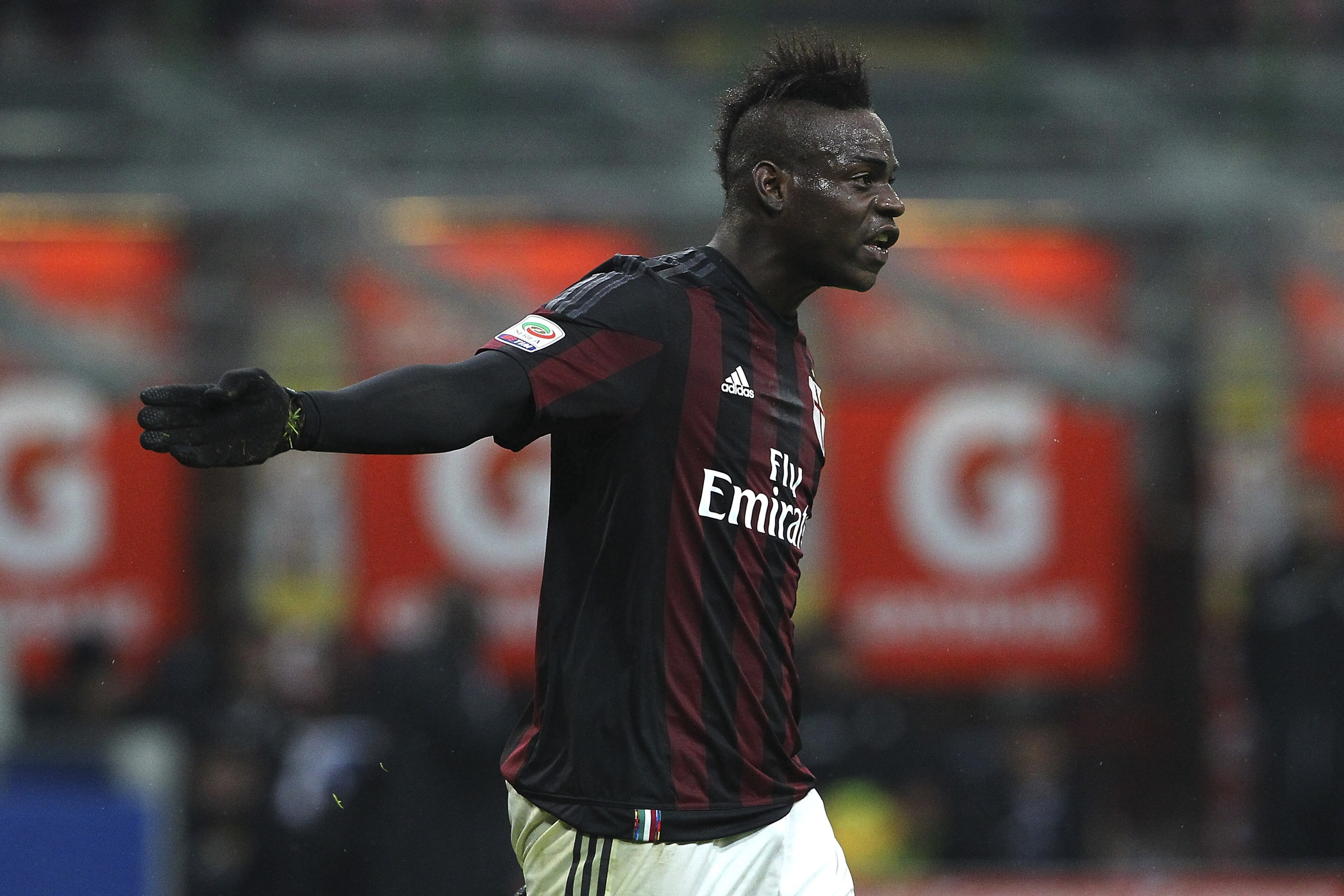 MILAN, ITALY - FEBRUARY 07:  Mario Balotelli of AC Milan reacts during the Serie A match between AC Milan and Udinese Calcio at Stadio Giuseppe Meazza on February 7, 2016 in Milan, Italy.  (Photo by Marco Luzzani/Getty Images)