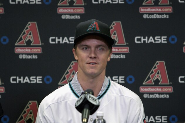 PHOENIX, AZ - DECEMBER 11:  Free agent aquisition Zack Greinke of the Arizona Diamondbacks speaks during a press conference at Chase Field on December 11, 2015 in Phoenix, Arizona.  (Photo by Ralph Freso/Getty Images)
