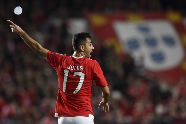 Benfica's Brazilian forward Jonas gestures during the UEFA Champions League round of 16 football match SL Benfica vs FC Zenith Saint-Petersburg at the Luz stadium in Lisbon on February 16, 2016. / AFP / FRANCISCO LEONG        (Photo credit should read FRANCISCO LEONG/AFP/Getty Images)