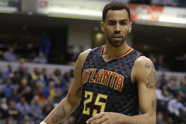 Atlanta Hawks' Thabo Sefolosha (25) in action during the second half of an NBA basketball game against the Indiana Pacers, Thursday, Jan. 28, 2016, in Indianapolis. Indiana won 111-92. (AP Photo/Darron Cummings)