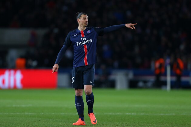 PARIS, FRANCE - FEBRUARY 16 : Zlatan Ibrahimovic of Paris St Germain points during the UEFA Champions League match between Paris Saint-Germain and Chelsea at Parc des Princes on February 16, 2016 in Paris, France. (Photo by Catherine Ivill - AMA/Getty Images)