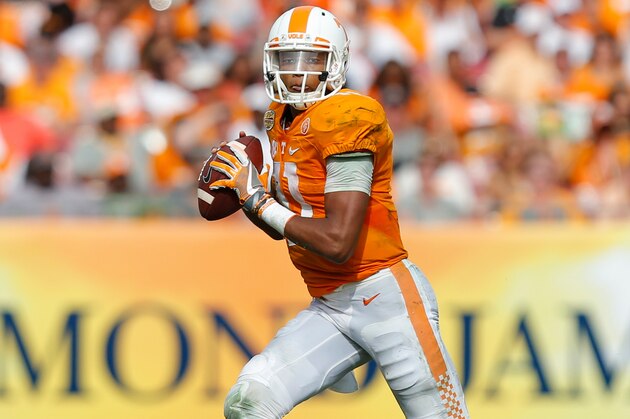 TAMPA, FL - JANUARY 1:  Joshua Dobbs #11 of the Tennessee Volunteers against the Northwestern Wildcats during the Outback Bowl at Raymond James Stadium on January 1, 2016 in Tampa, Florida. (Photo by Mike Carlson/Getty Images)