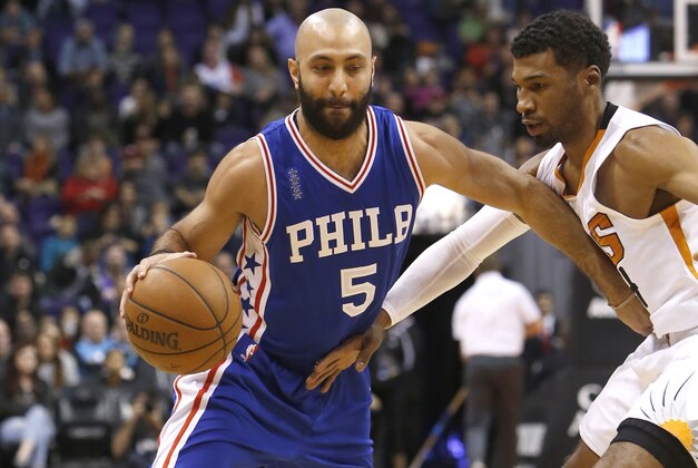 Philadelphia 76ers guard Kendall Marshall (5) in the third quarter during an NBA basketball game against the Phoenix Suns, Saturday, Dec. 26, 2015, in Phoenix. (AP Photo/Rick Scuteri)