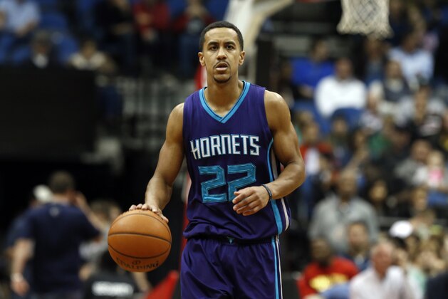 Charlotte Hornets’ Brian Roberts plays against the Minnesota Timberwolves in the first quarter of an NBA basketball game, Tuesday, Nov. 10, 2015, in Minneapolis. (AP Photo/Jim Mone)