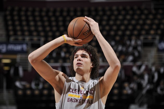 CLEVELAND, OH - JANUARY 2:  Anderson Varejao #17 of the Cleveland Cavaliers warms up before the game against the Orlando Magic on January 2, 2016 at Quicken Loans Arena in Cleveland, Ohio. NOTE TO USER: User expressly acknowledges and agrees that, by downloading and/or using this Photograph, user is consenting to the terms and conditions of the Getty Images License Agreement. Mandatory Copyright Notice: Copyright 2016 NBAE  (Photo by David Liam Kyle/NBAE via Getty Images)