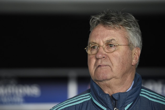 Chelsea's Dutch manager Guus Hiddink attends the Champions League round of 16 first leg football match between Paris Saint-Germain (PSG) and Chelsea FC on February 16, 2016, at the Parc des Princes stadium in Paris. / AFP / FRANCK FIFE        (Photo credit should read FRANCK FIFE/AFP/Getty Images)
