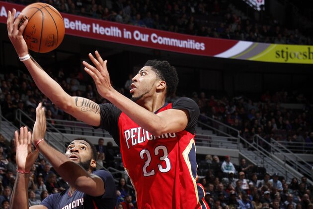 AUBURN HILLS, MI - FEBRUARY 21: Anthony Davis #23 of the New Orleans Pelicans goes for the lay up during the game against the Detroit Pistons on February 21, 2016 at The Palace of Auburn Hills in Auburn Hills, Michigan. NOTE TO USER: User expressly acknowledges and agrees that, by downloading and/or using this photograph, User is consenting to the terms and conditions of the Getty Images License Agreement. Mandatory Copyright Notice: Copyright 2016 NBAE (Photo by B. Sevald/Einstein/NBAE via Getty Images)