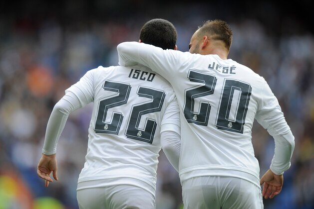 MADRID, SPAIN - OCTOBER 31:  Isco of Real Madrid celebrates with Jese Rodriguez after scoring his team's opening goal during the La Liga match between Real Madrid CF and UD Las Palmas at Estadio Santiago Bernabeu on October 31, 2015 in Madrid, Spain.  (Photo by Denis Doyle/Getty Images)