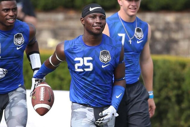 California 5-star wide receiver Tyjon Lindsey has a big weekend coming up—one that includes a junior day appearance at USC on Saturday and him competing at The Opening Los Angeles regional on Sunday.