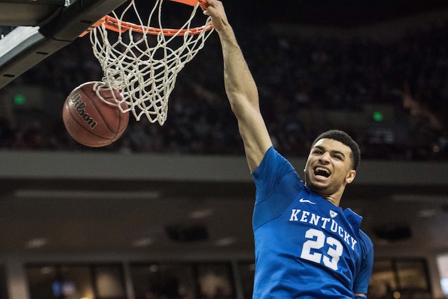 Kentucky guard Jamal Murray (23) dunks the ball during the second half of an NCAA college basketball game against South Carolina Saturday, Feb. 13, 2016, in Columbia, S.C. Kentucky defeated South Carolina 89-62. (AP Photo/Sean Rayford)