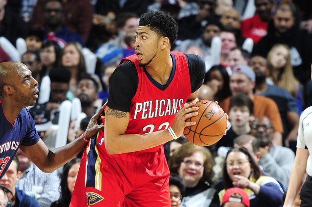 AUBURN HILLS, MI - FEBRUARY 21: Anthony Davis #23 of the New Orleans Pelicans handles the ball during the game against the Detroit Pistons on February 21, 2016 at The Palace of Auburn Hills in Auburn Hills, Michigan. NOTE TO USER: User expressly acknowledges and agrees that, by downloading and/or using this photograph, User is consenting to the terms and conditions of the Getty Images License Agreement. Mandatory Copyright Notice: Copyright 2016 NBAE (Photo by Allen Einstein/NBAE via Getty Images)